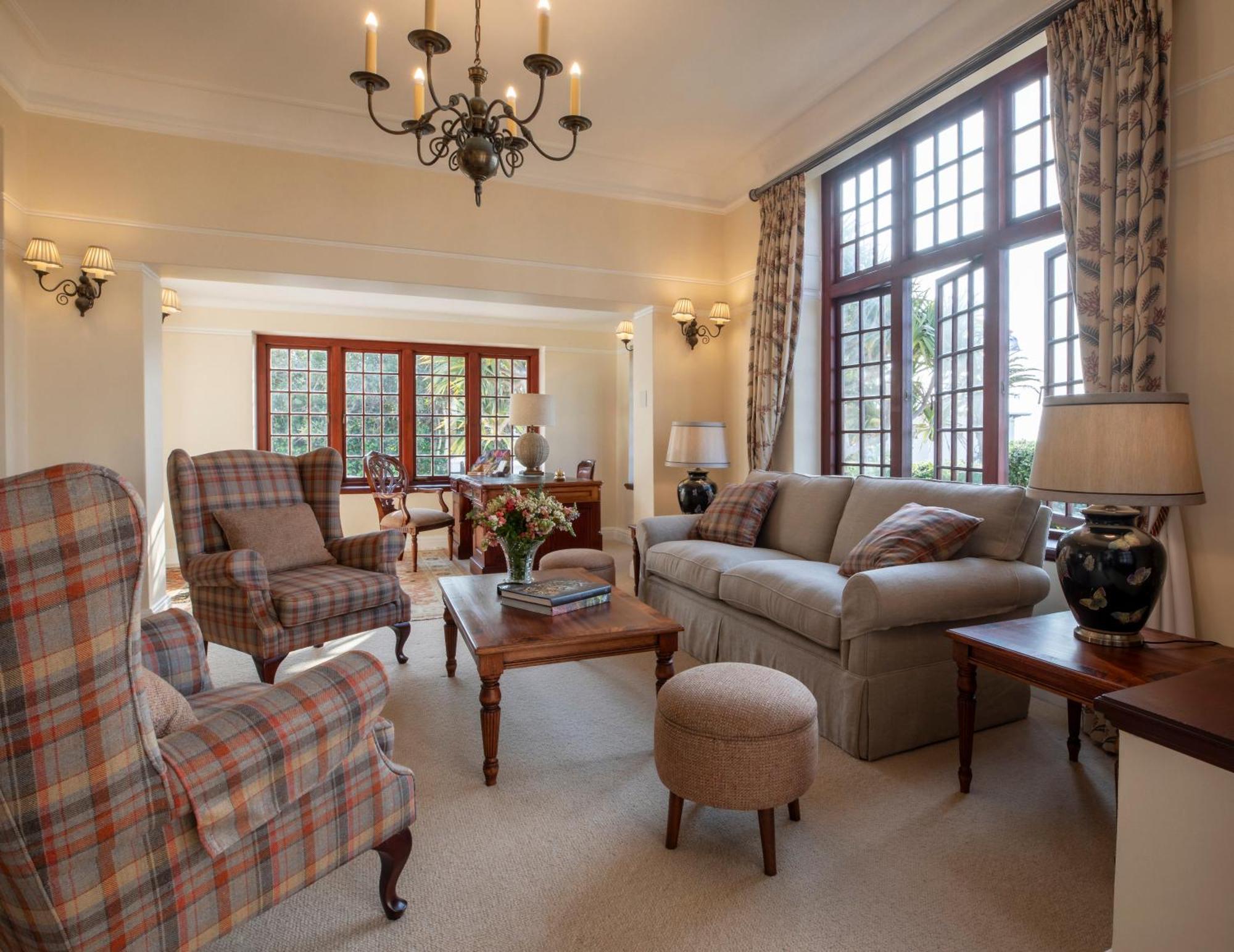 St James Guest Houses Kalk Bay Bagian luar foto