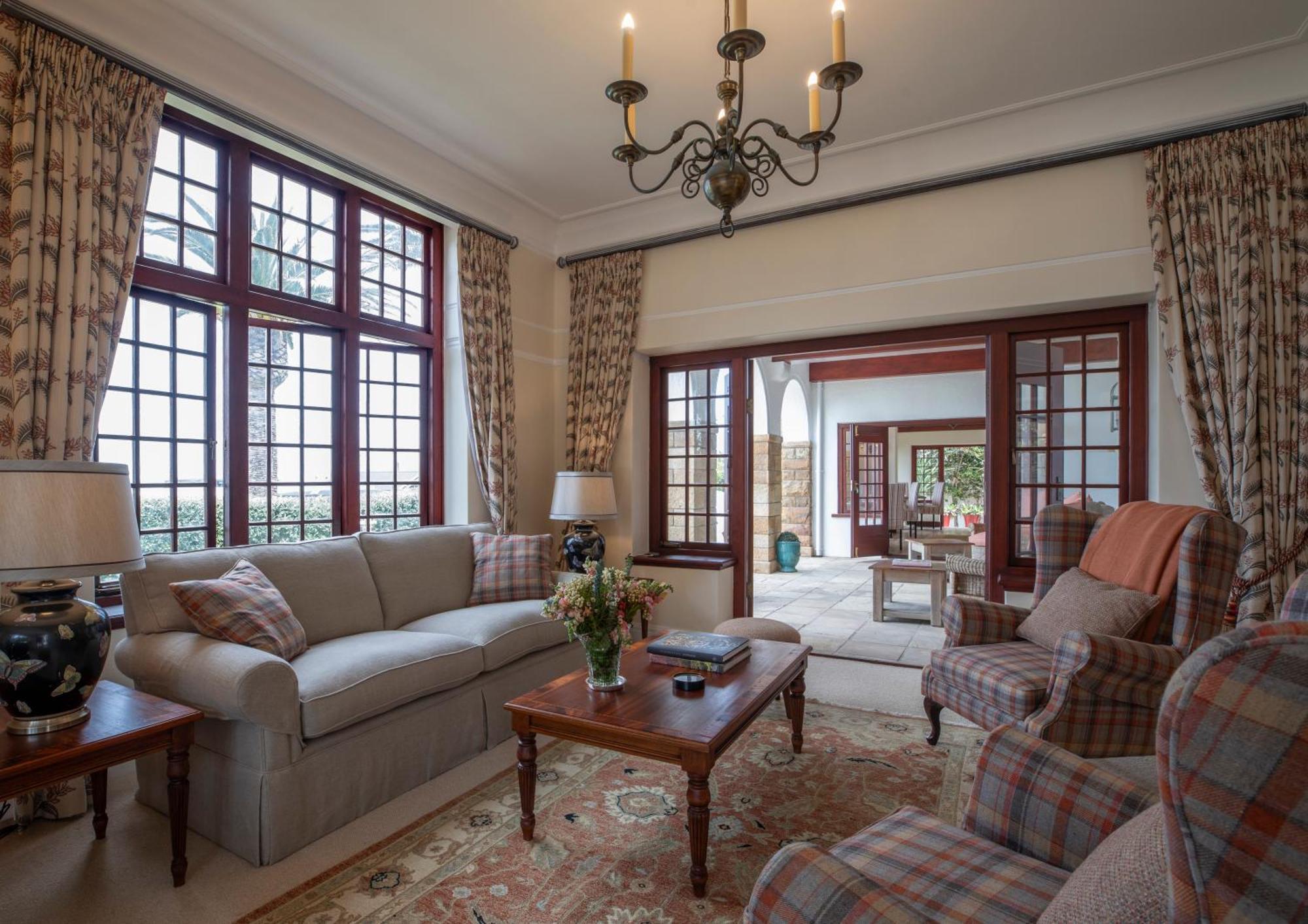 St James Guest Houses Kalk Bay Bagian luar foto