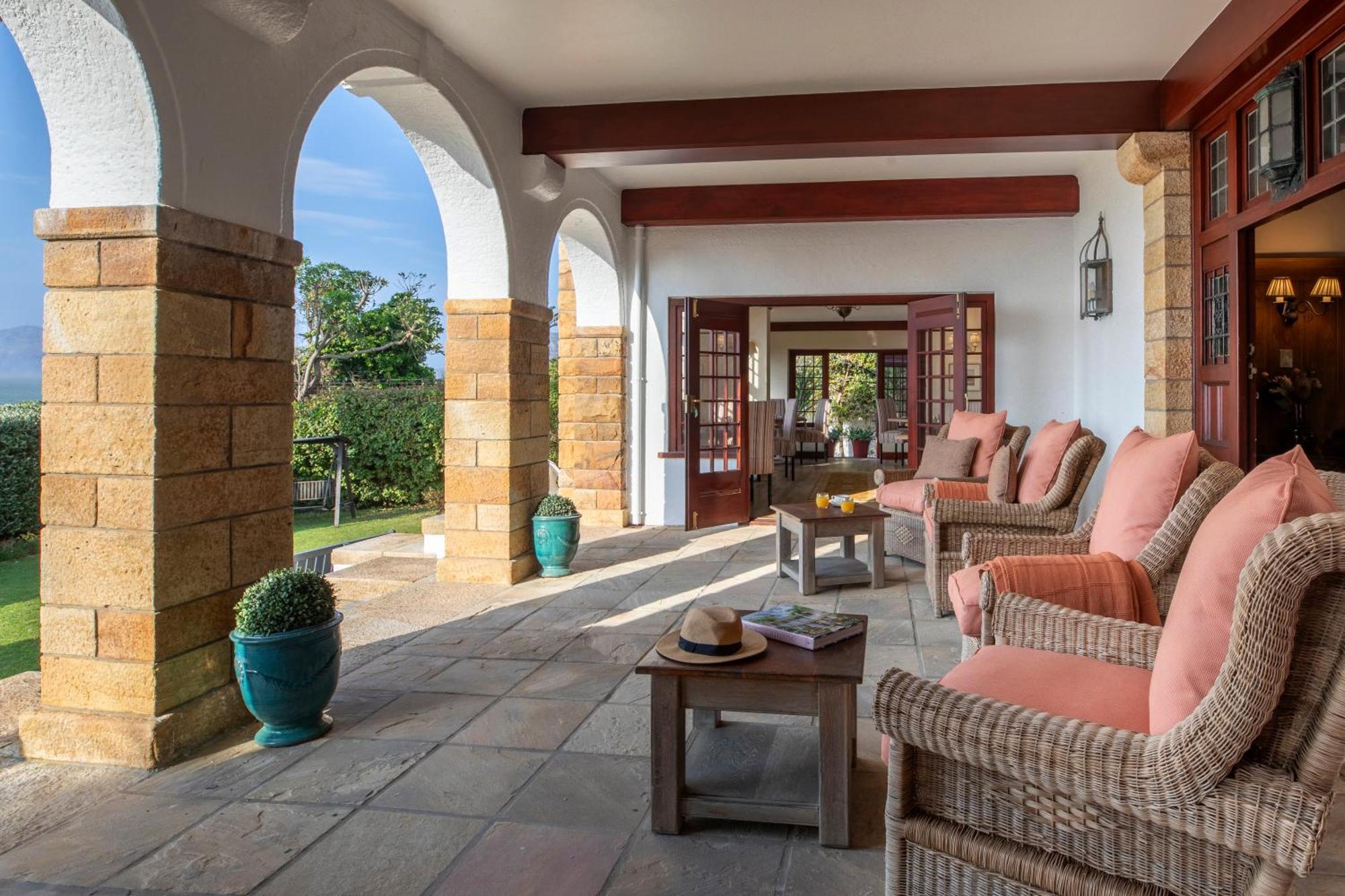 St James Guest Houses Kalk Bay Bagian luar foto