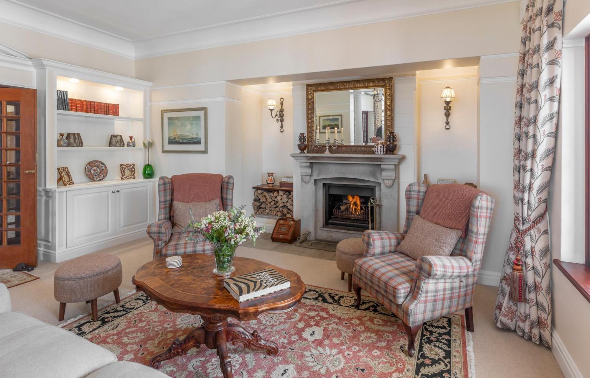St James Guest Houses Kalk Bay Bagian luar foto