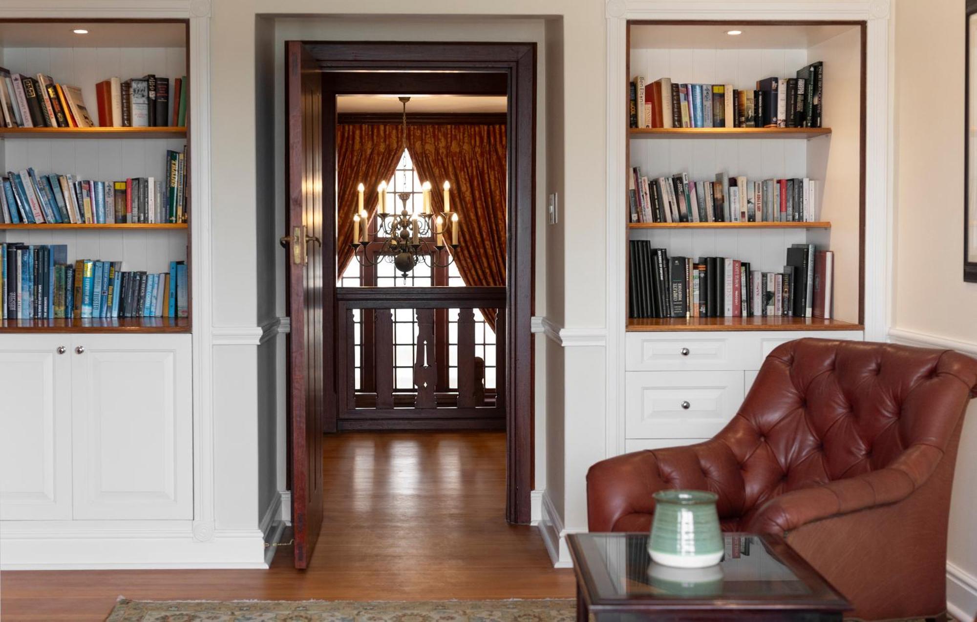 St James Guest Houses Kalk Bay Bagian luar foto