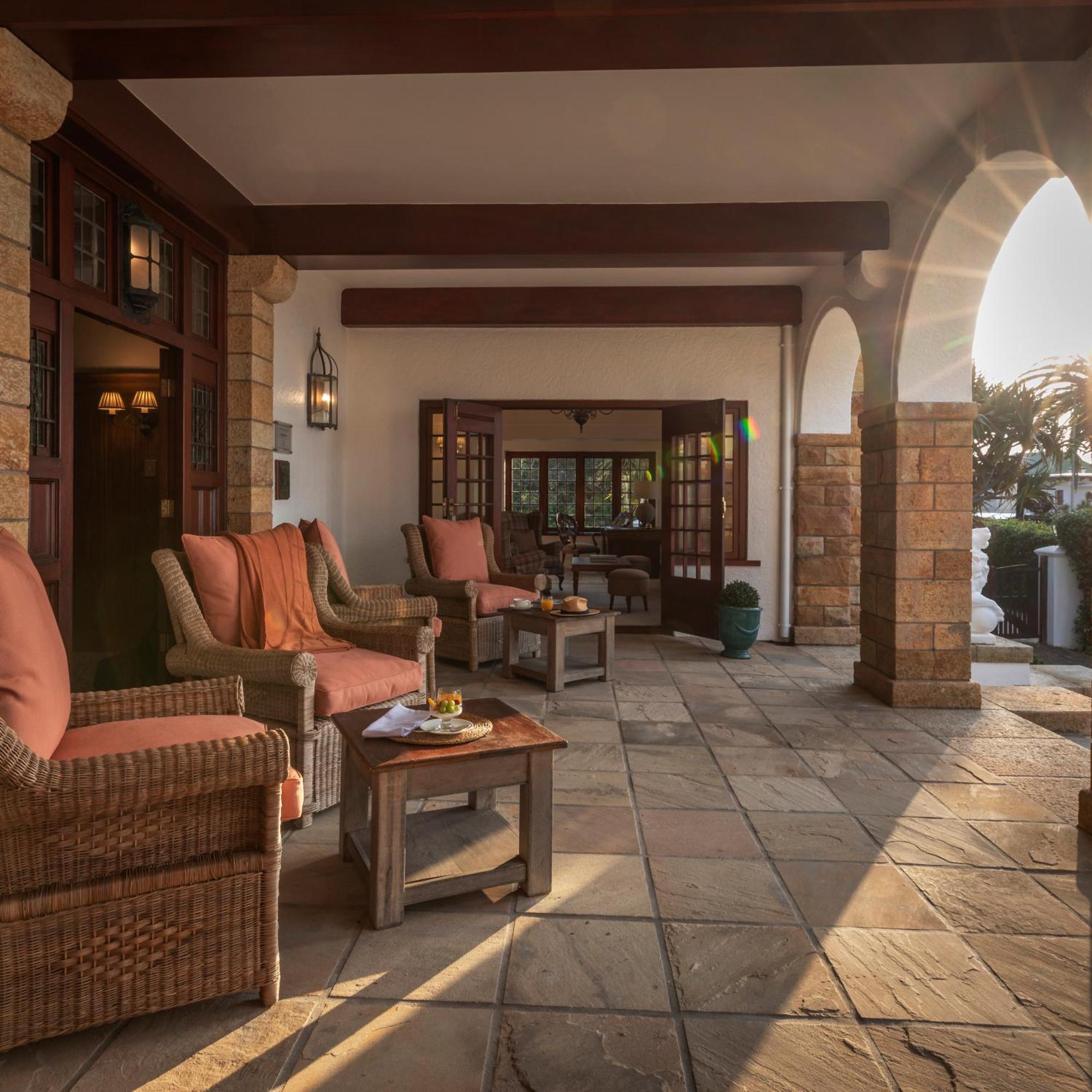 St James Guest Houses Kalk Bay Bagian luar foto