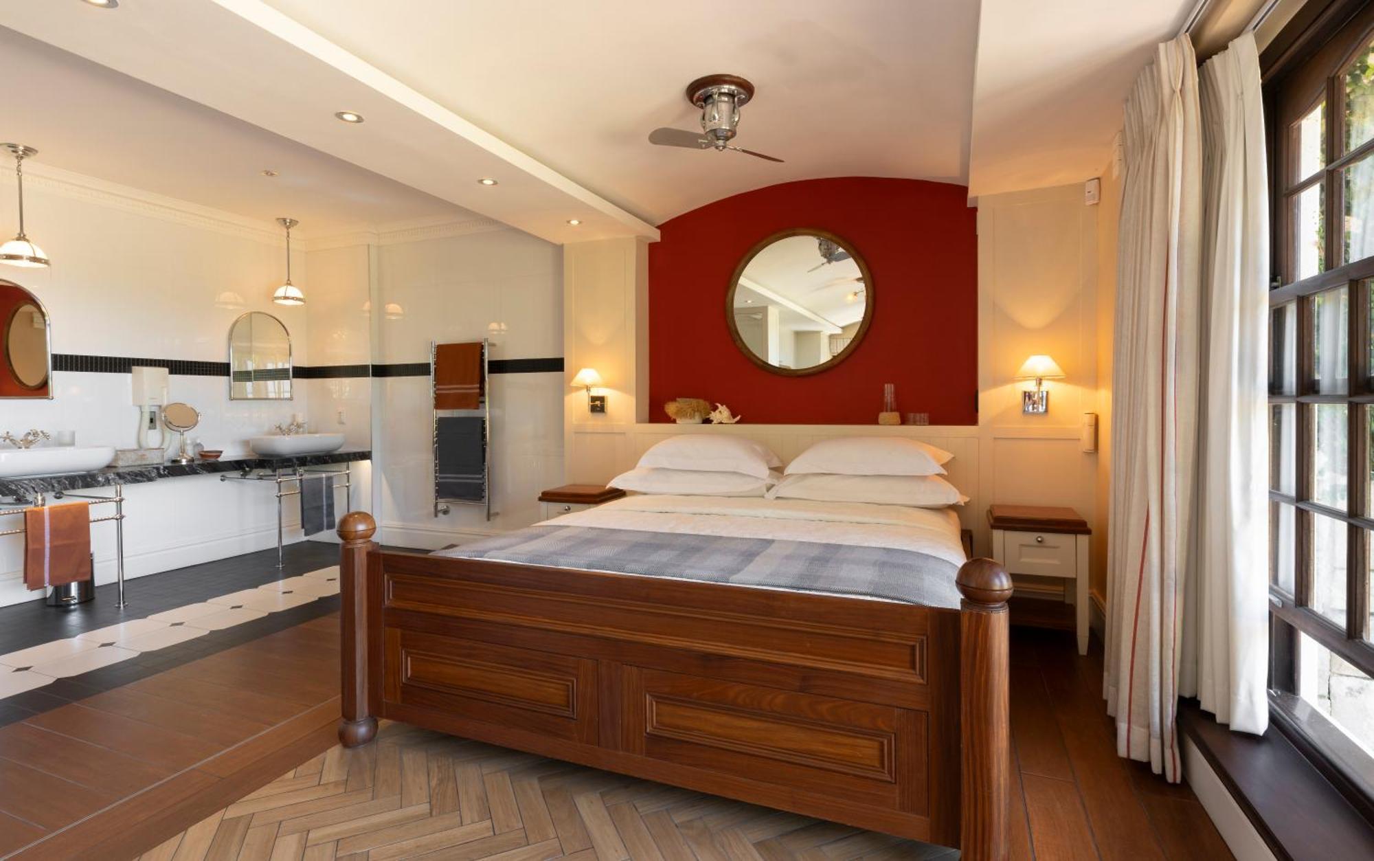 St James Guest Houses Kalk Bay Bagian luar foto