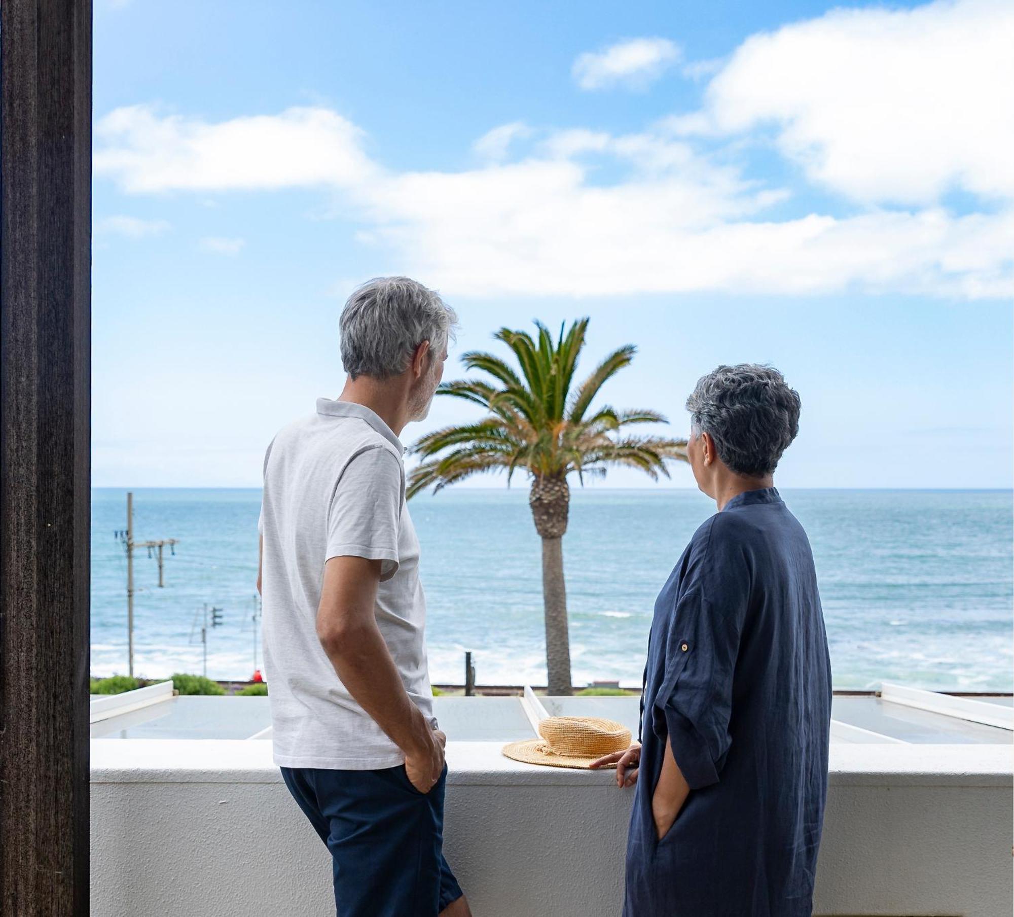 St James Guest Houses Kalk Bay Bagian luar foto
